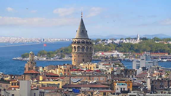 Turkey unveils rare earth find, seeks partners amid China-US rivalry